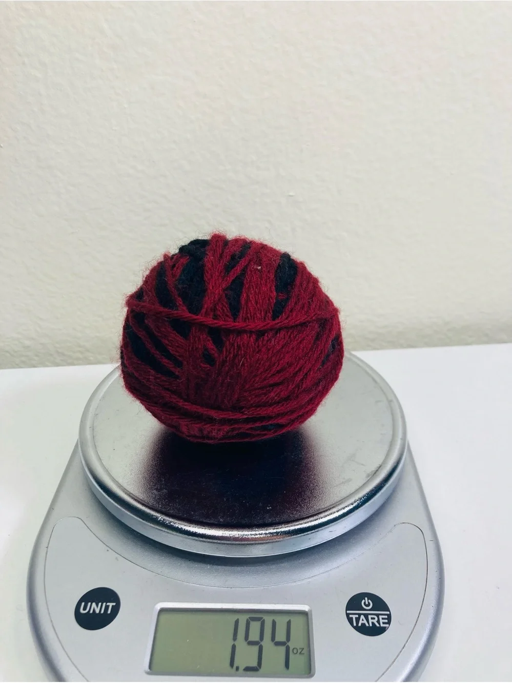 Bargain Yarn: 55g / 1.94 oz Red and Black Wool Yarn Ball Untagged